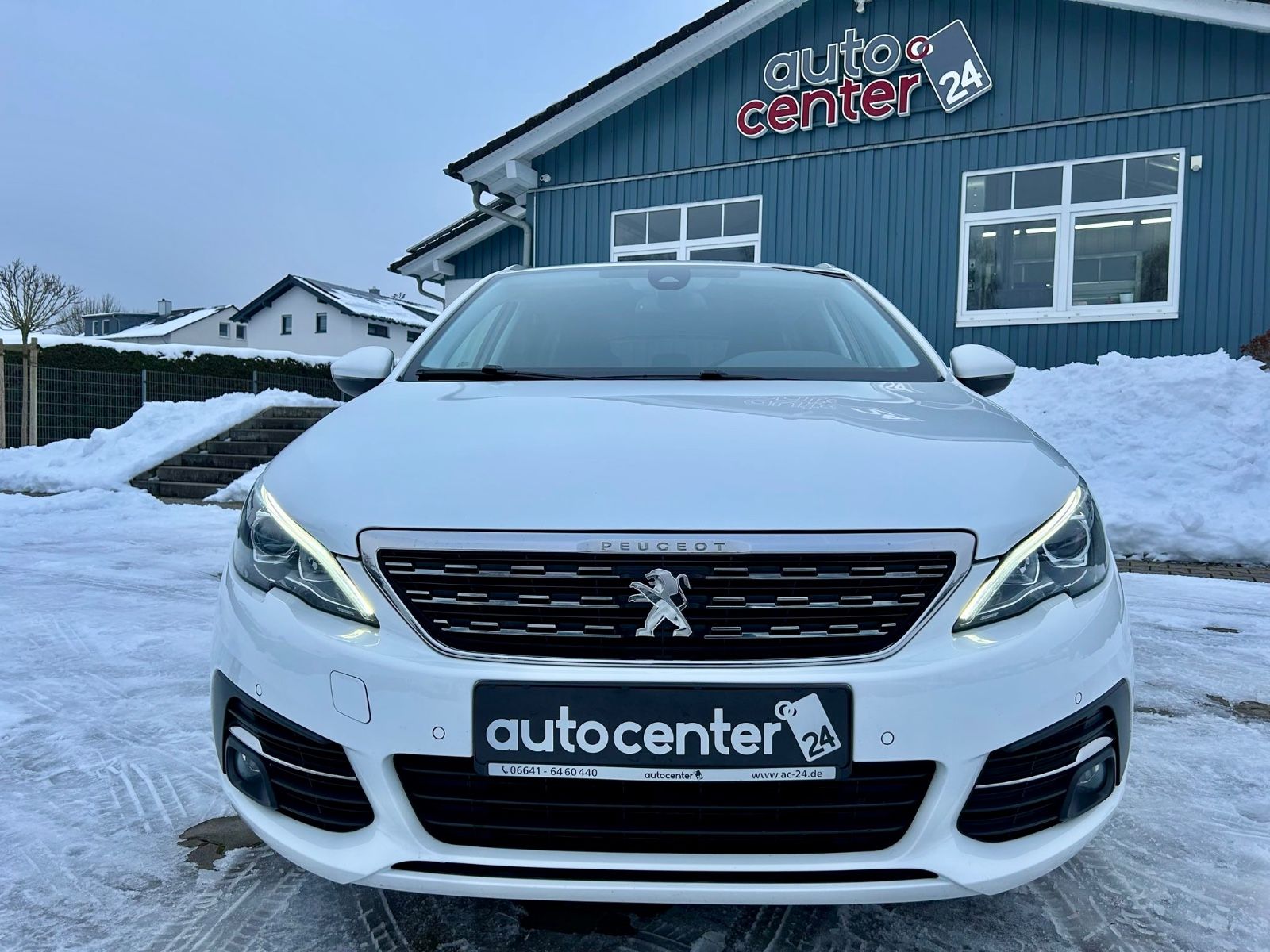 Fahrzeugabbildung Peugeot 308 SW Allure°Automatik°AHK°Kamera°Navi°1.Hand°