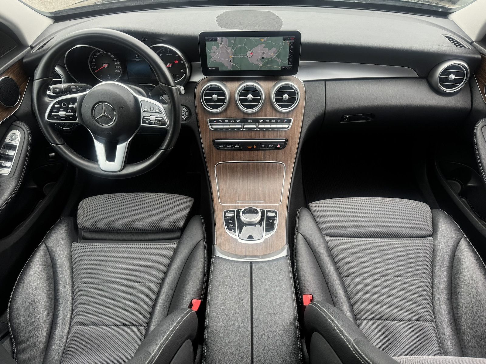 Mercedes-Benz C 220 d 4 MATIC T- MODELL/KAMERA/AHK/NAVI/1.HAND foto 16