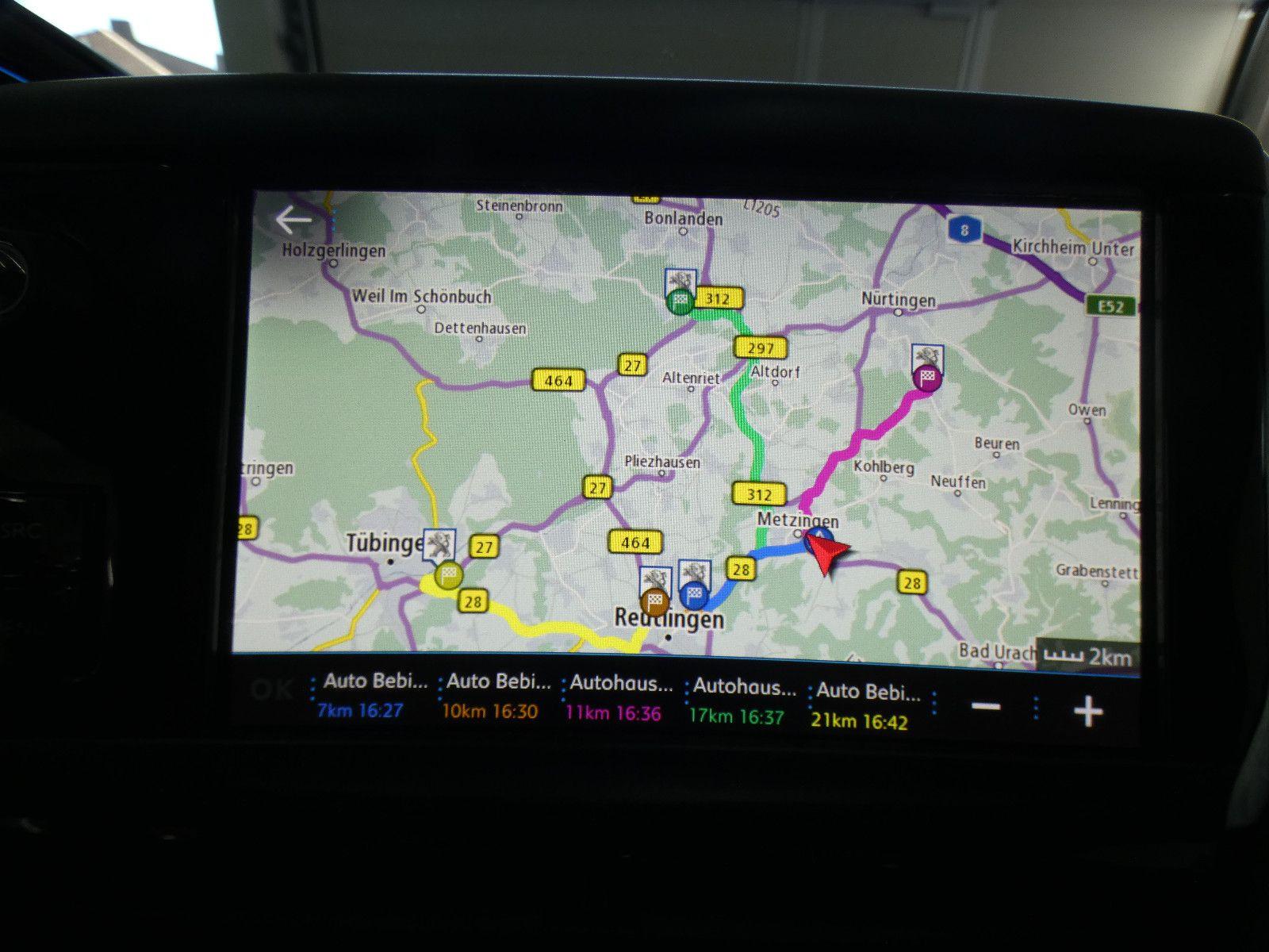 Peugeot 2008 Allure BlueHDI 120 EAT6*NAVI*MIRRIRLINK*PDC