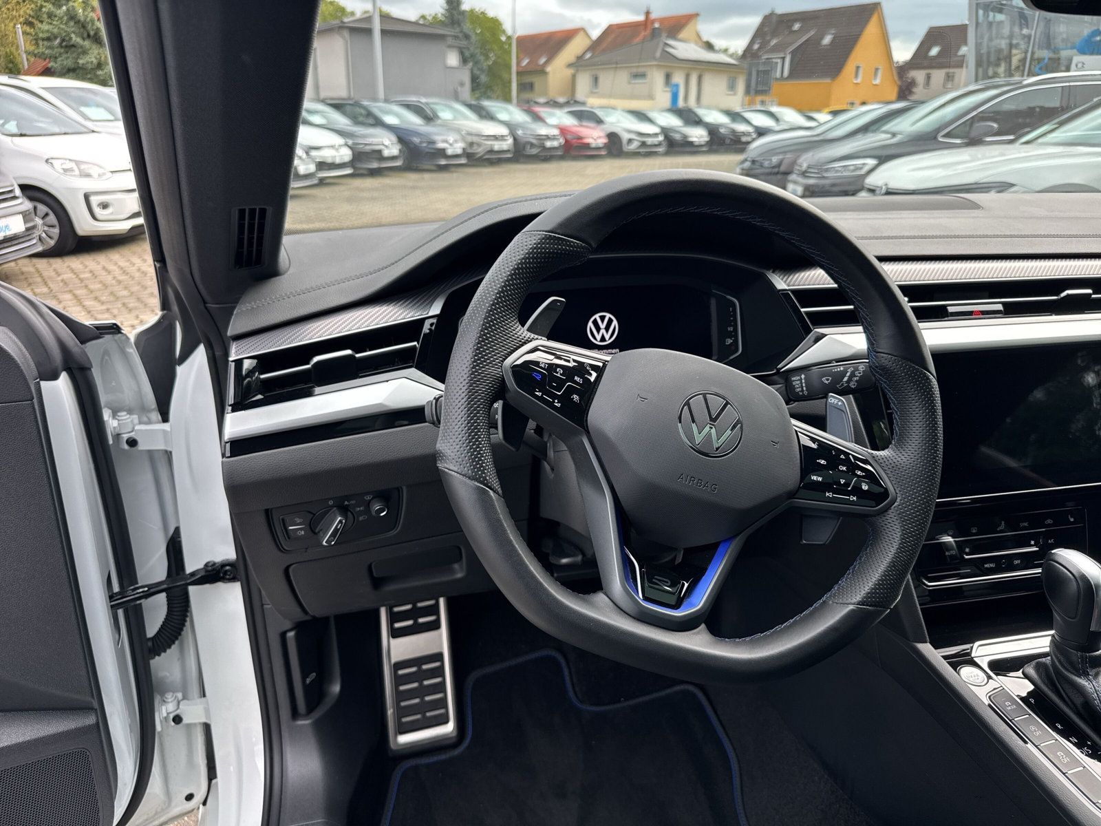 Arteon SB R TSi DSG PANO Leder Navi