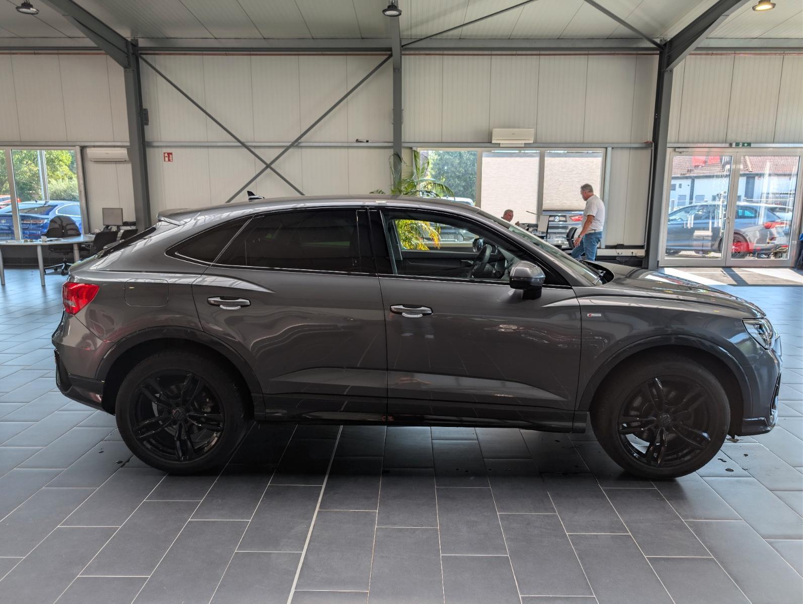 Audi Q3 40 TDI Sportback quattro S tronic S line, миниатюра 8