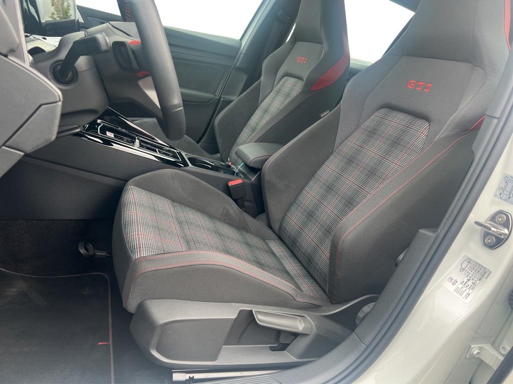 Volkswagen Golf VIII 2.0 TSI DSG GTI AHK*LED*NAVIVORBEREIT*, миниатюра 9