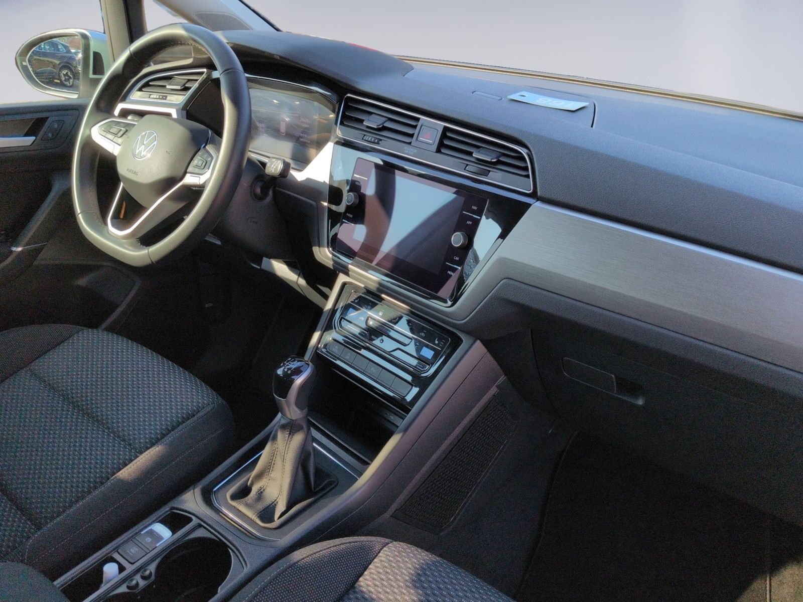 Touran 2.0 TDI Comfortline 7SITZE+AHK+PDC+SHZ