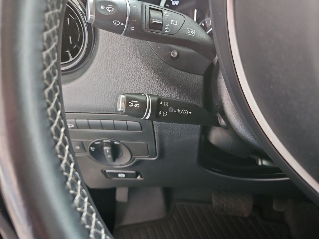 Fahrzeugabbildung Mercedes-Benz Vito 124 Tourer kompakt 4x4 Taxi 8 Sitze AHK STH