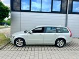 Volvo V50 Kombi D4 Business Edition - Volvo V50 Edition mit Diesel-Antrieb