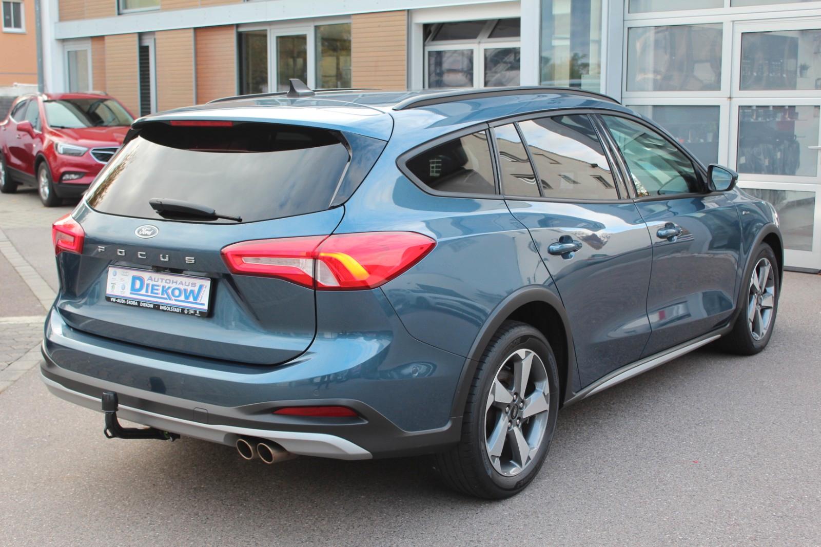 Ford Focus Turnier Active/AHK Navi PDC LED SHZ