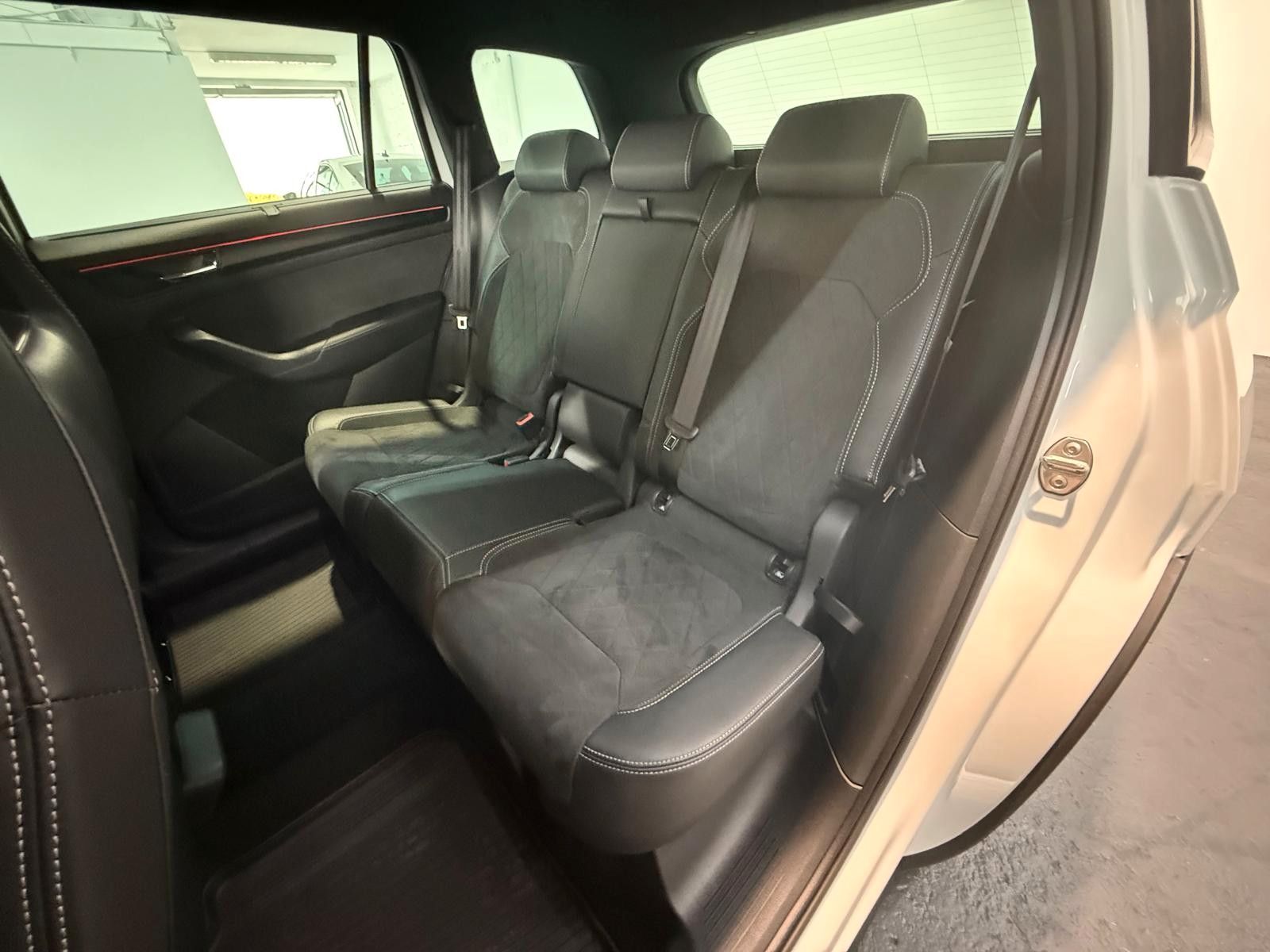 Skoda Kodiaq Sportline 4x4/AHK/NAVI/LED/Family foto 18