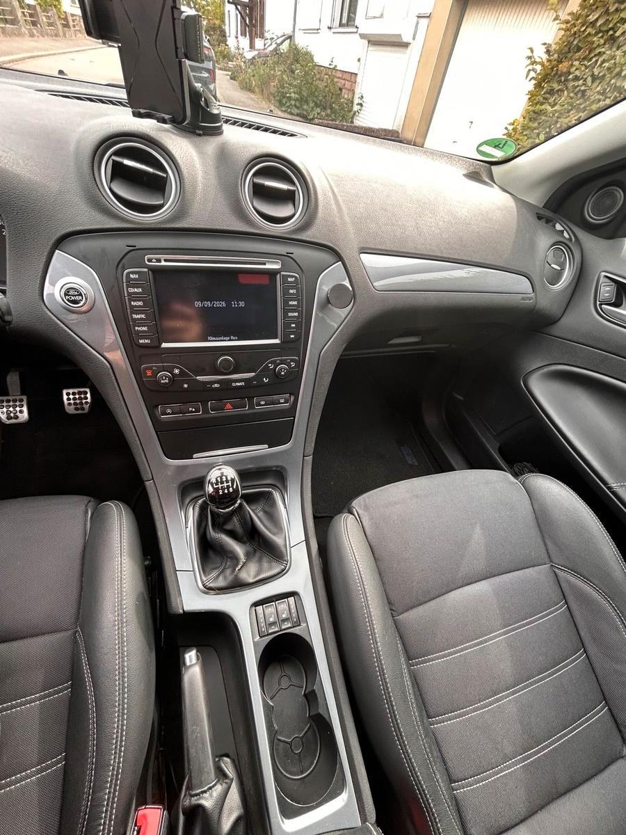 Ford Mondeo 2012 — photo 9