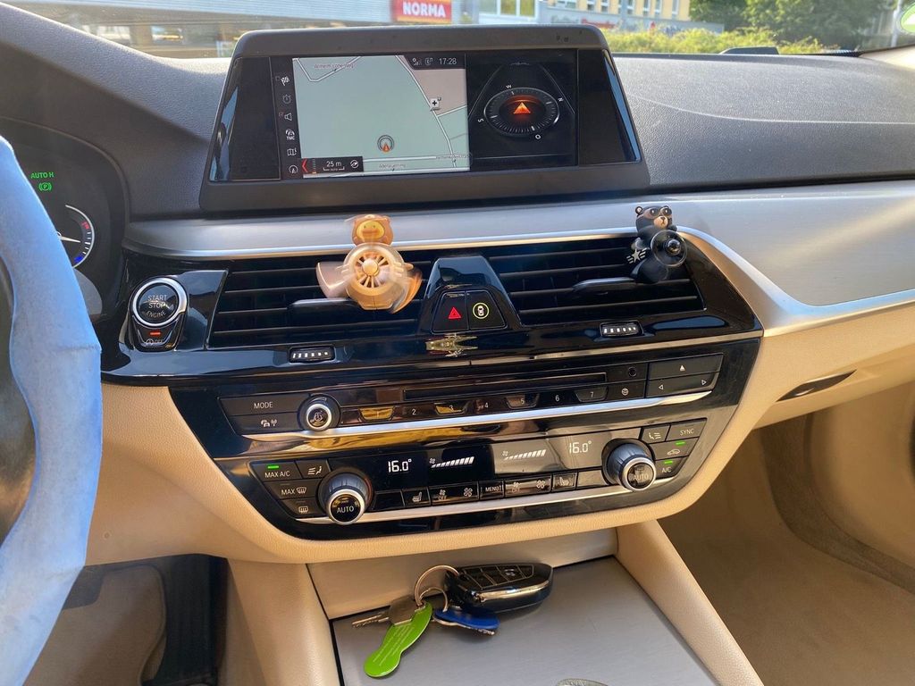 Image of BMW 520