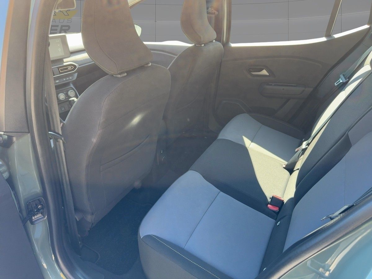 Fahrzeugabbildung Dacia Sandero III Stepway Extreme+ TCe 110