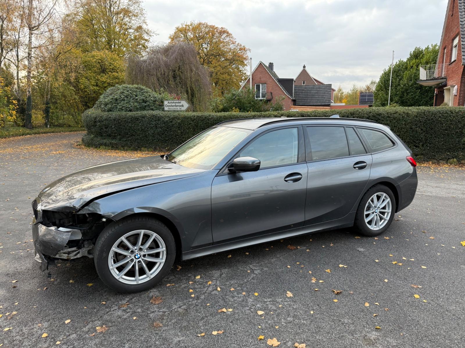 BMW 320 3 Touring 320 i Sport Line