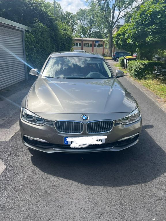 Image of BMW 330