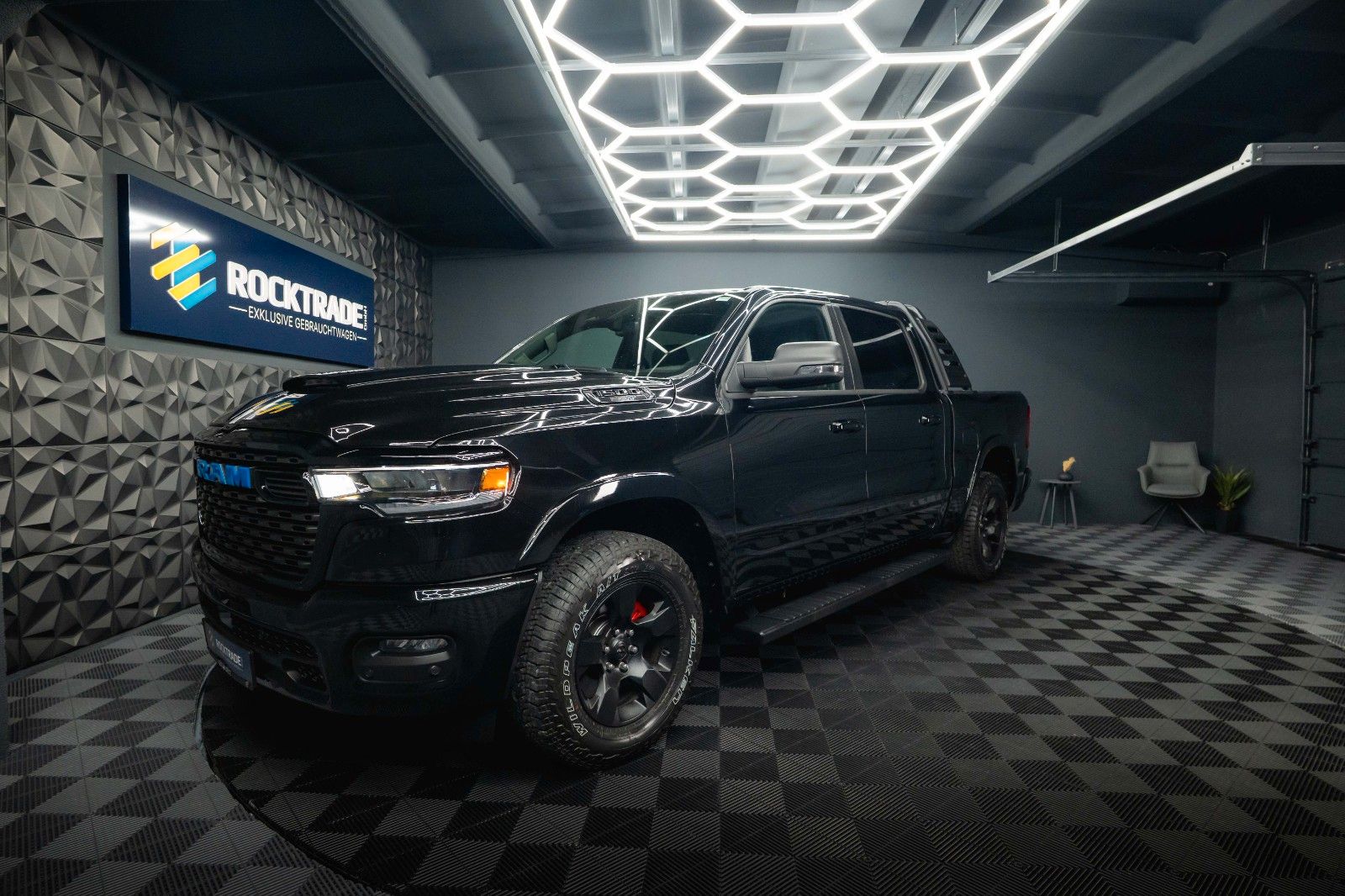 Fahrzeugabbildung Dodge RAM 3.0 MY 25 TWIN TURBO BLACK EDITION *LED*ACC*