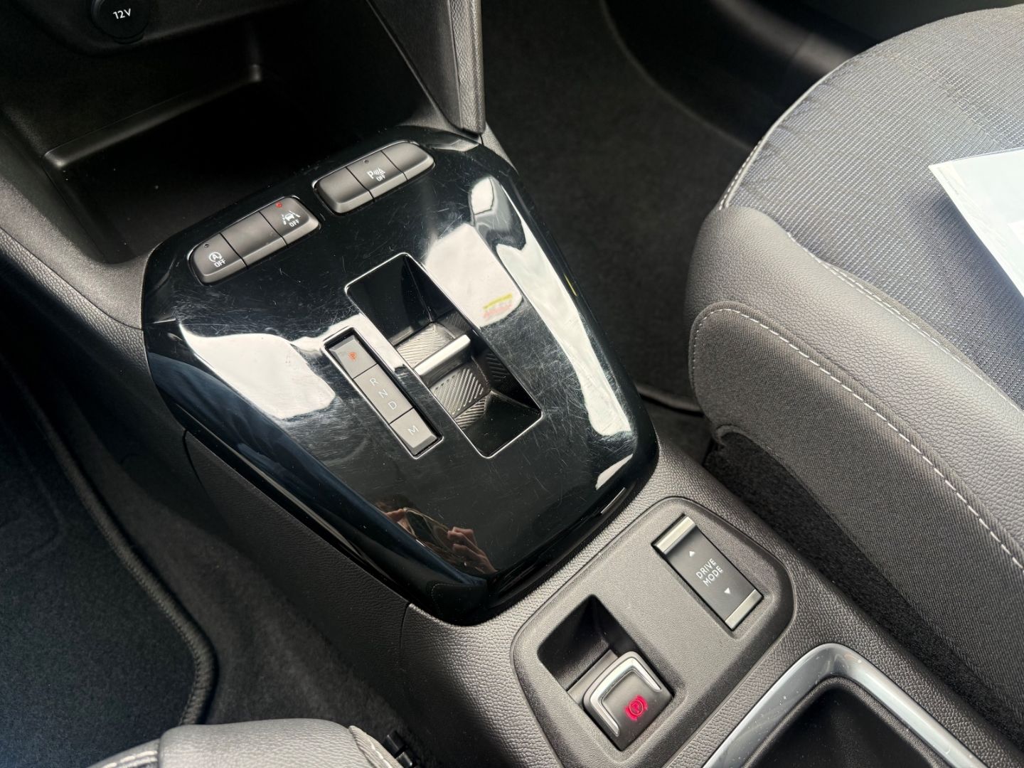 Fahrzeugabbildung Opel Corsa F Elegance SHZ+Kamera+Allwetter