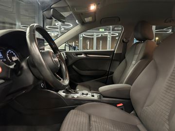 Audi A3 Sportback e-tron sport*2. Hand*Klima*Navi*LED