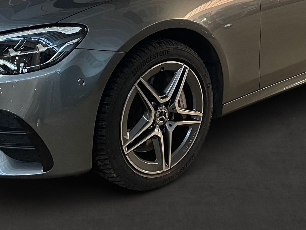 Fahrzeugabbildung Mercedes-Benz E 300 deT 4M AMG Totwi. AHK HUD Sitzklima Burm.