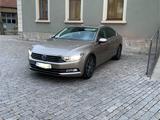 Volkswagen Passat 2.0 TDI Highline Highline - VW Passat von privat