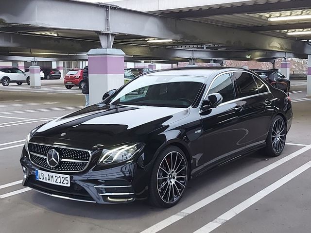 MERCEDES-BENZ Mercedes E200 Mit Garantie AMG-Paket