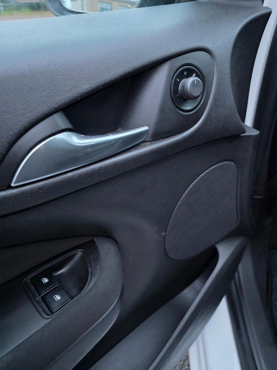 Opel Adam 1.2**Klima**Scheckheftgepflegt**Tüv Neu**