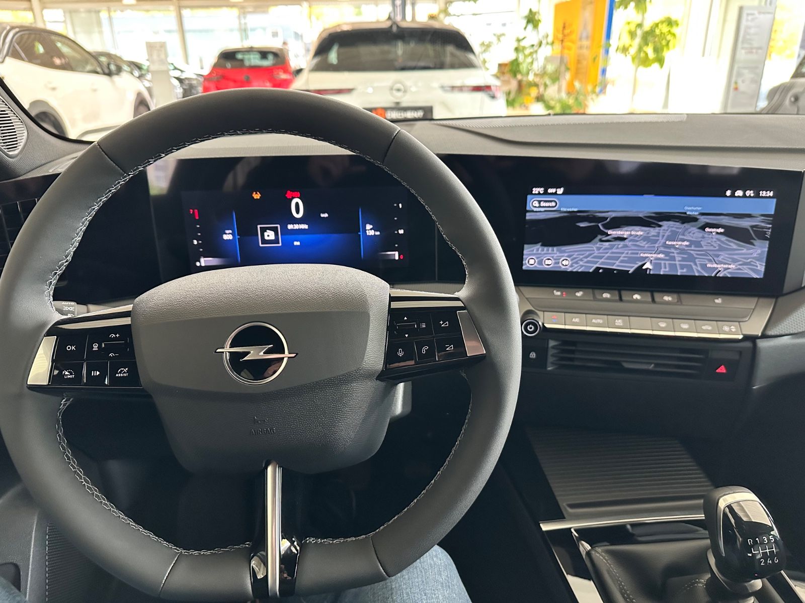 Fahrzeugabbildung Opel Astra L Lim*Edition*RFK*Klima*PDC*SHZ*LED