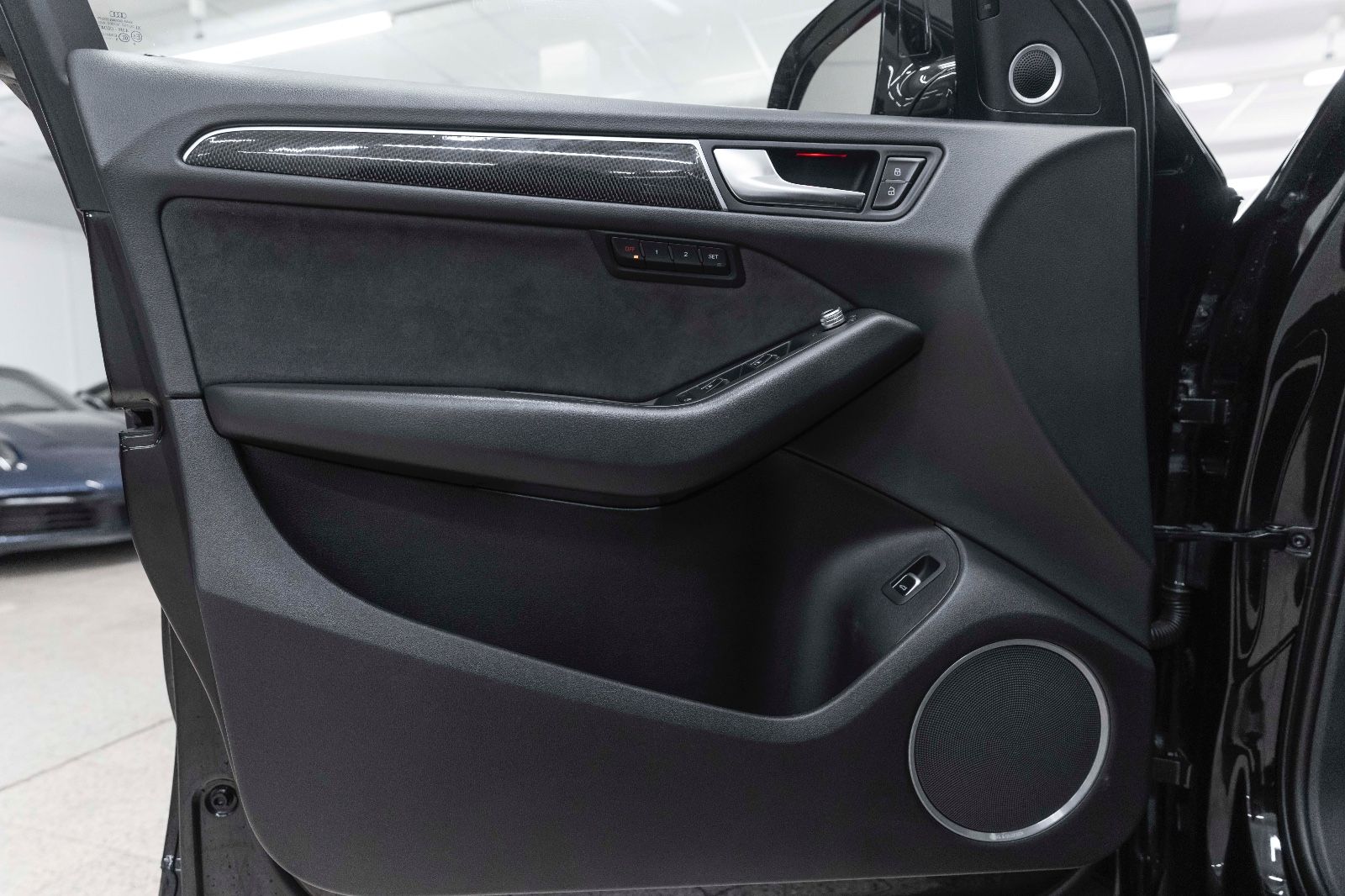 Fahrzeugabbildung Audi SQ5 3.0TFSI QUATTRO B&O BIXENON KAM NAV ALC PANO