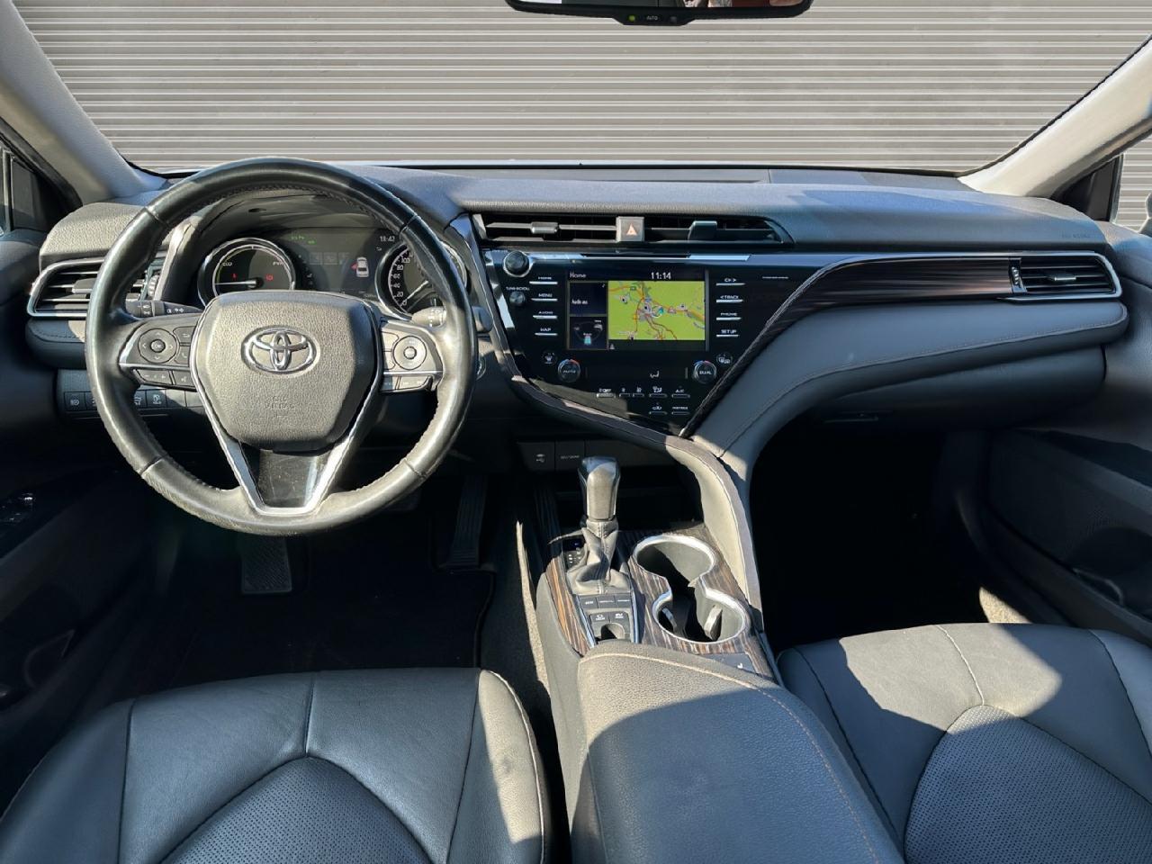 Toyota Camry 2.5 Hybrid Executive, AHK