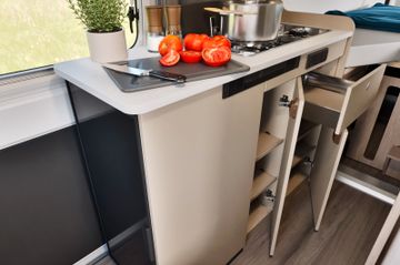 Carado CV 640 PRO 180 PS Autom LED Scheinw. Totwinkelw.