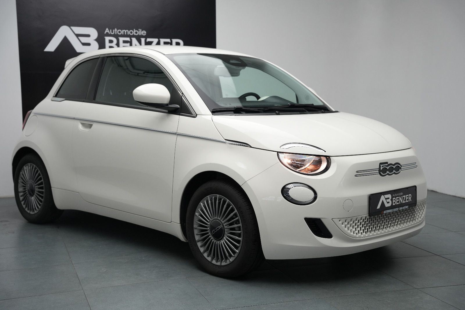 Fahrzeugabbildung Fiat 500 e*Klima*Bluetooth*Spurhalteassistent*Keyless