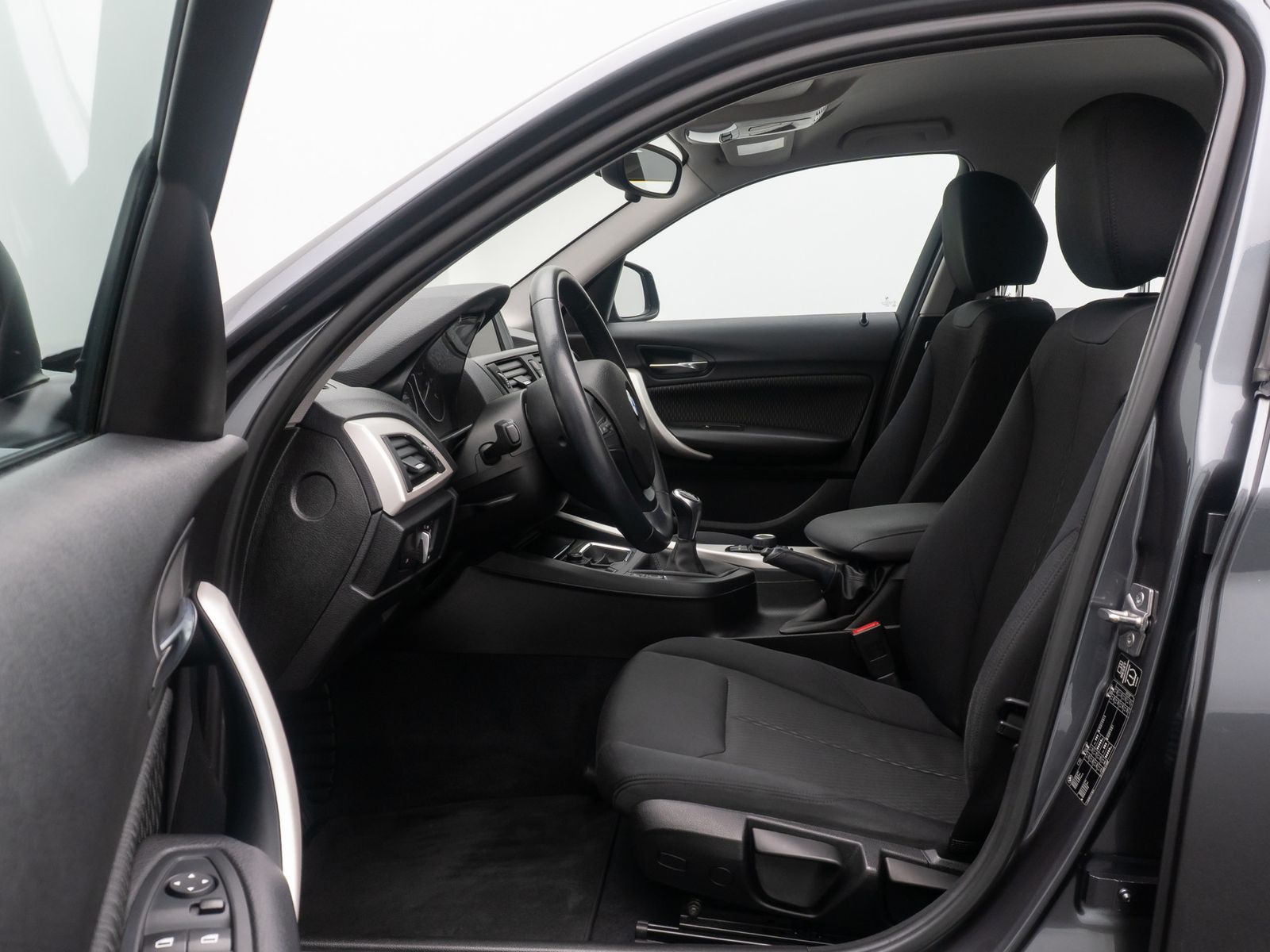 Fahrzeugabbildung BMW 116d Advantage Plus PDC Multilenkrad Sitzheizung