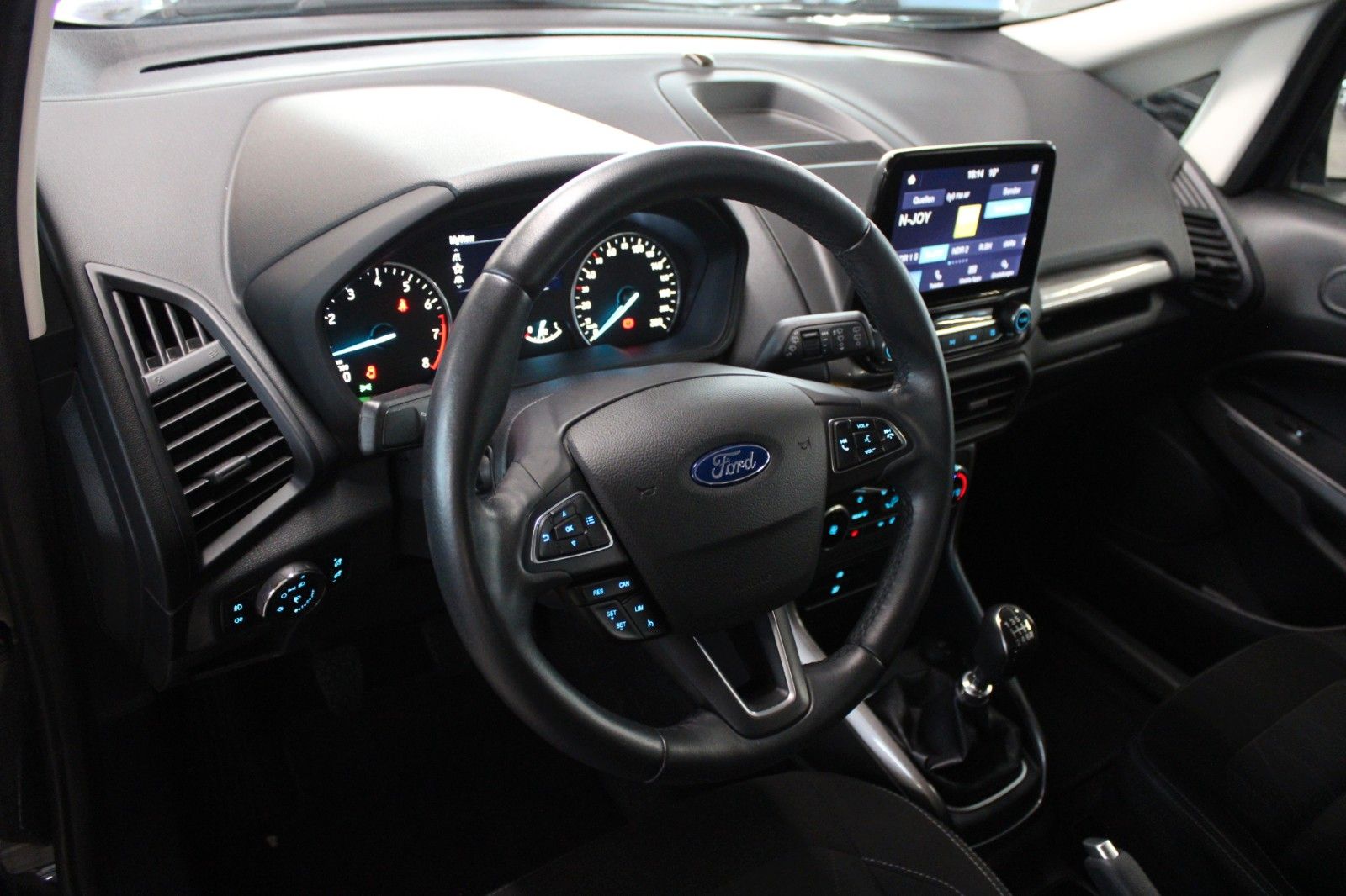 Fahrzeugabbildung Ford EcoSport Cool & Connect  LED KLIMA WinterPaket