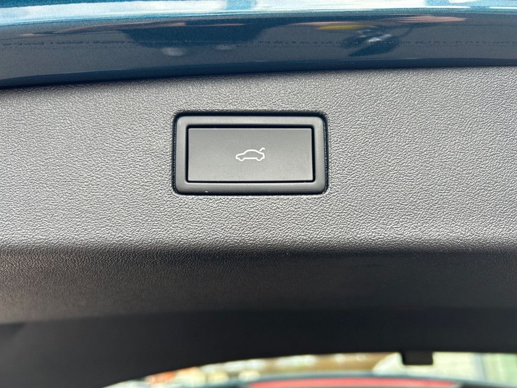 Tiguan 1.5 eTSI Elegance *DSG*AHK*MATRIX*HARMAN 