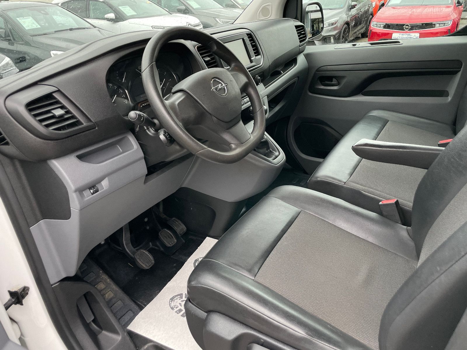 OPEL Vivaro, 2020, Diesel, 122 PS