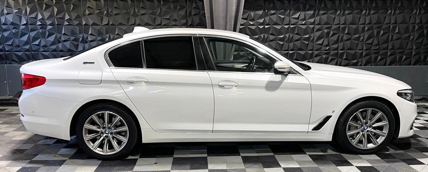 BMW 530 5 Limousine 530 e Hybrid, Navi, Kamera,LED