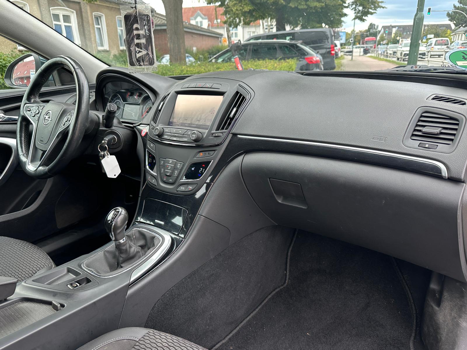 Opel Insignia XENON + KLIMAAUTO + BEH-LENKRAD + PDC