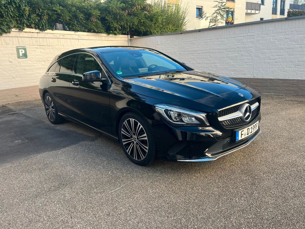 Image of Mercedes-Benz CLA 220