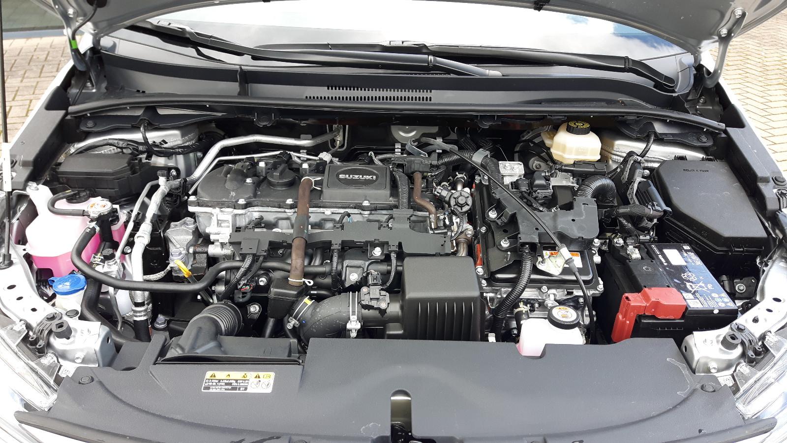 Suzuki Swace 1.8 Hybrid CVT Comfort+
