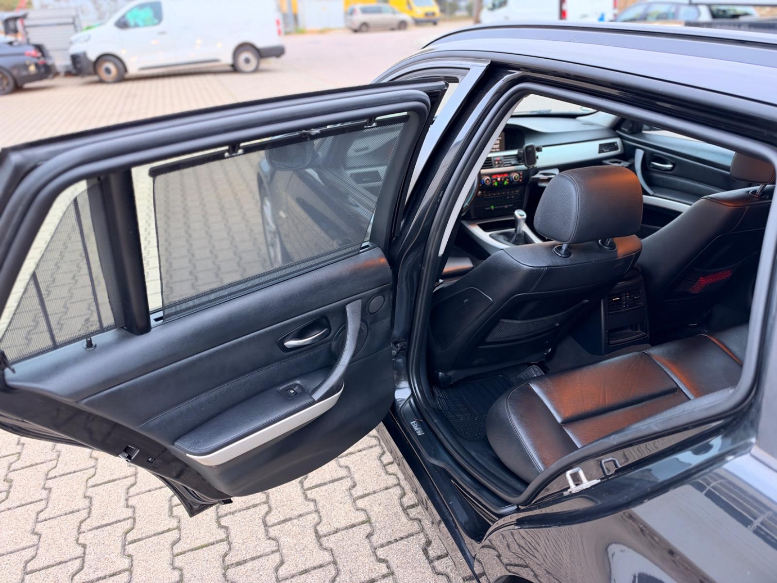 BMW 320 2010 — photo 9