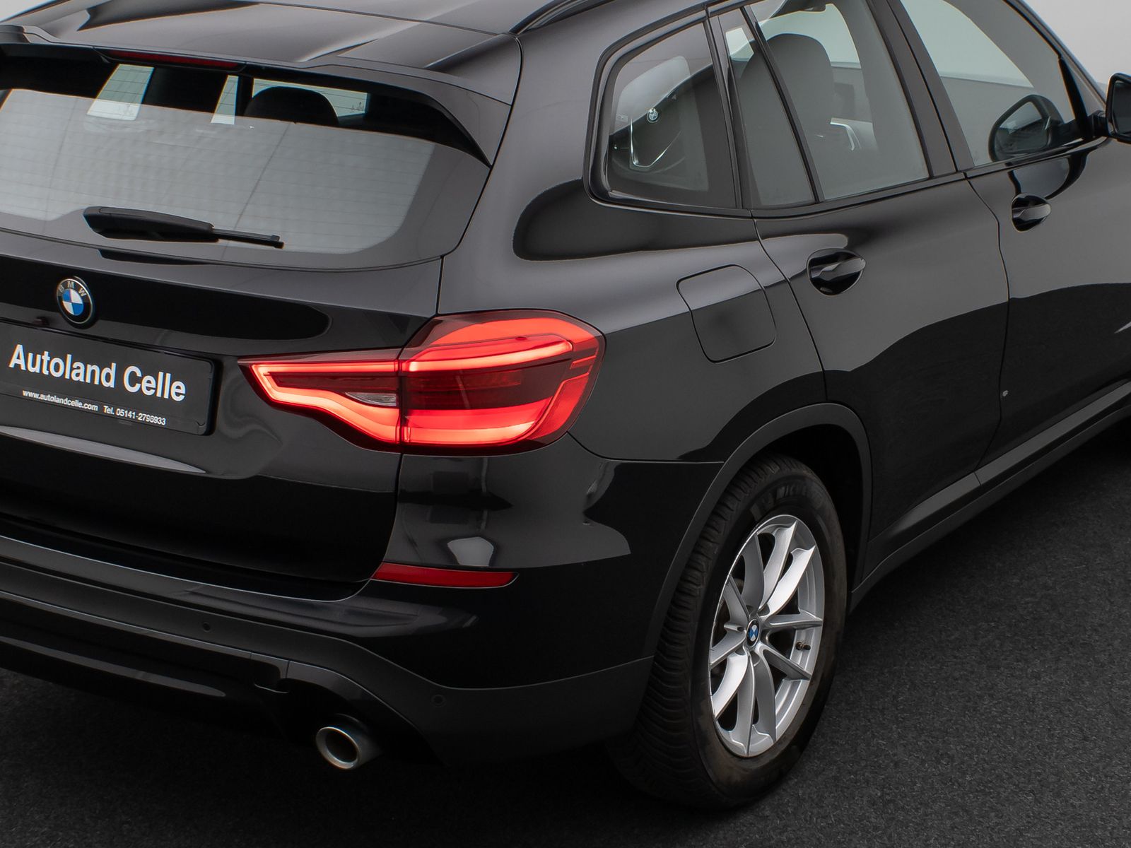 Fahrzeugabbildung BMW X3 xD20i ADVANTAGE DAB GeschwindigReg PDC Leder