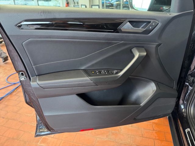 T-Roc R-Line 1.0 TSI LED Navi AHK Climatronic