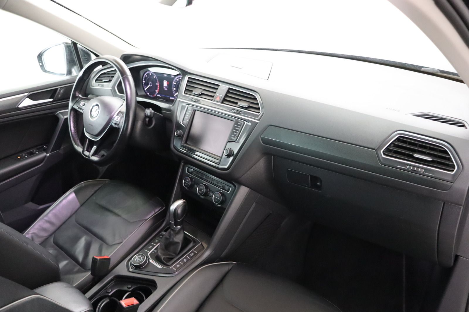 Fahrzeugabbildung Volkswagen Tiguan 2.0 TDI 4Motion * Memory * Leder * Pano H