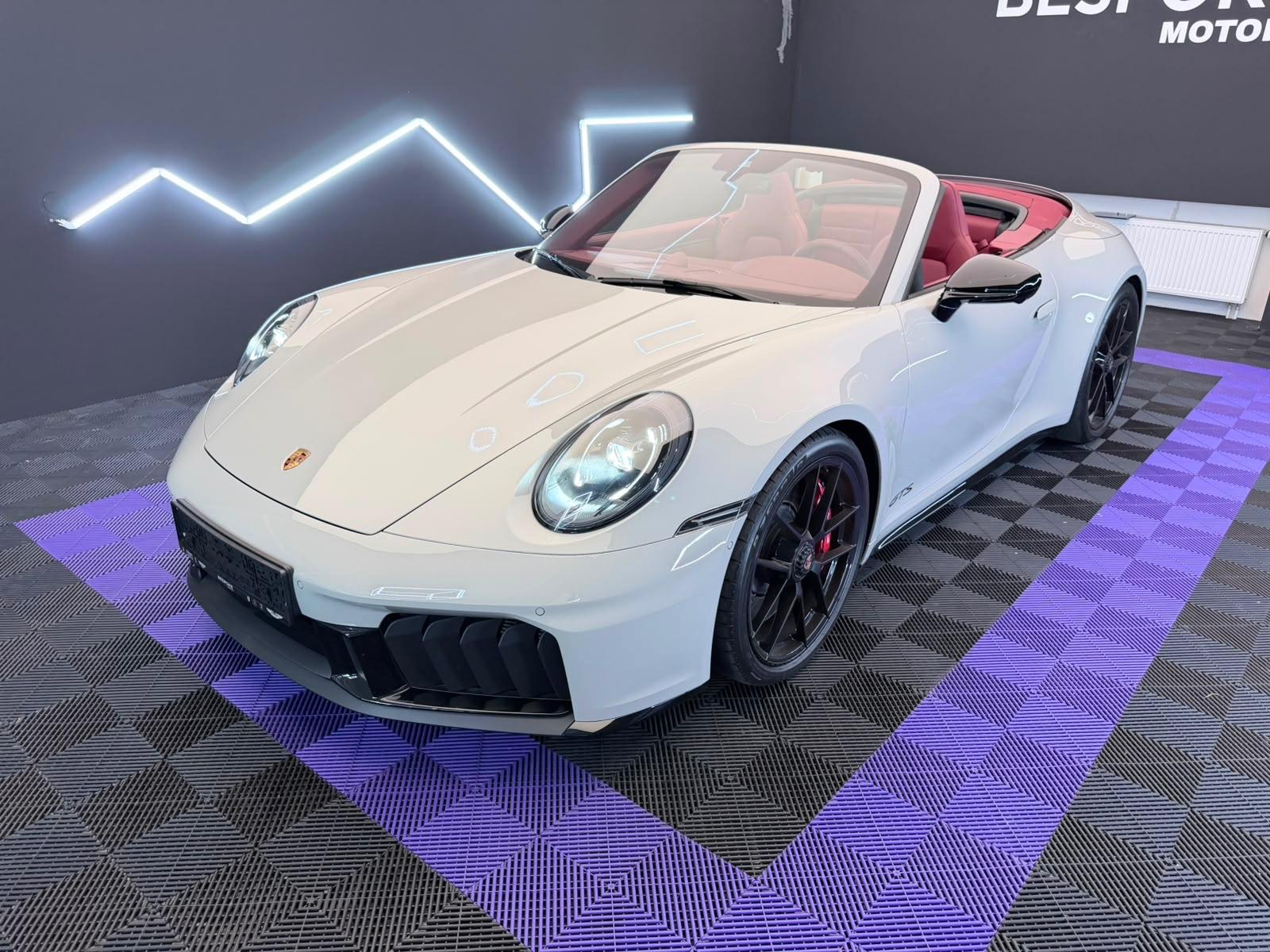 Porsche 992 Carrera 4 GTS Cabriolet- Lift- Burmester