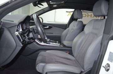 Audi Q8 - 10