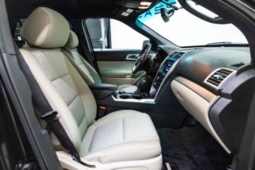 Ford Explorer - 2