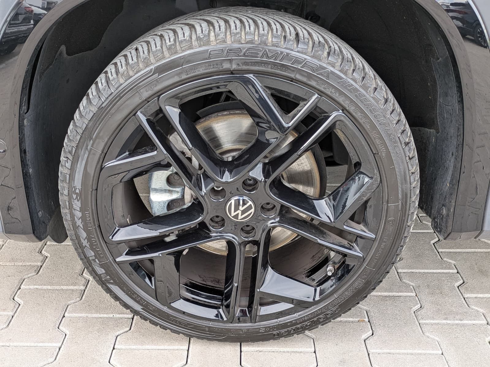 Fahrzeugabbildung Volkswagen Tayron 2.0 TDI 4M R-Line 7Si*MATRIX*AHK*PANO*HUD