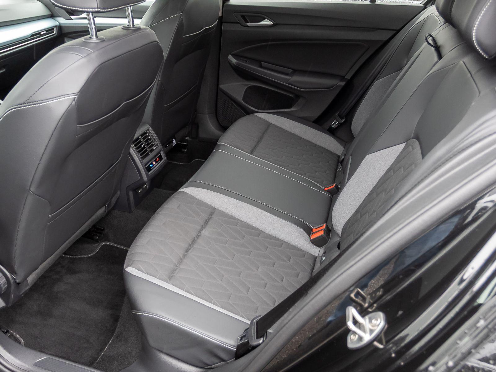 Volkswagen Golf VIII Goal 1.5 eTSI DSG Navi LED ACC EPH AHK, миниатюра 20