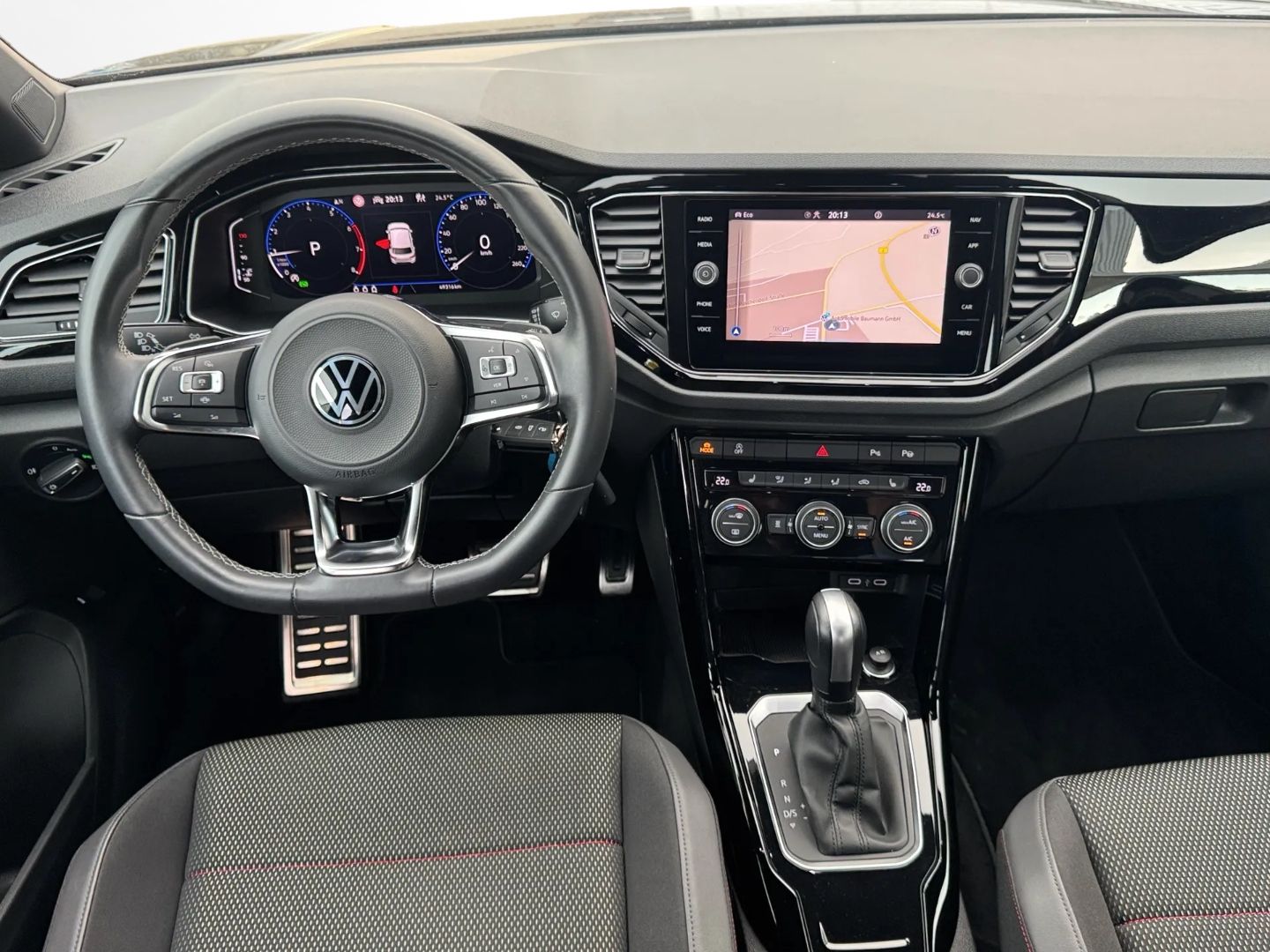 T-Roc 1.5 TSI Sport DSG *NAVI*LED*STDHZG*AHK*