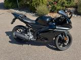 Yamaha YZF R 125 // Midnight Black - YAMAHA R YZF 125