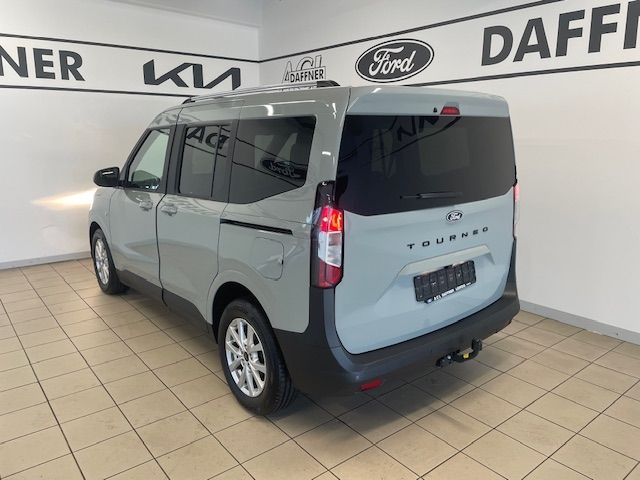 Fahrzeugabbildung Ford Tourneo Courier Titanium Winterpaket Kamera DAB