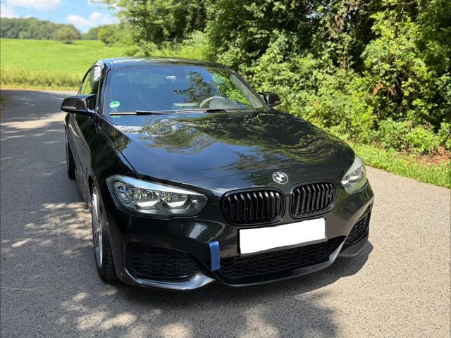 BMW 116i F21 LCI M-Sport schwarz, TÜV, Service, etc.