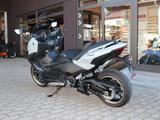Yamaha TMax 560 TechMax Akrapovic T-Max 560 - YAMAHA TMAX